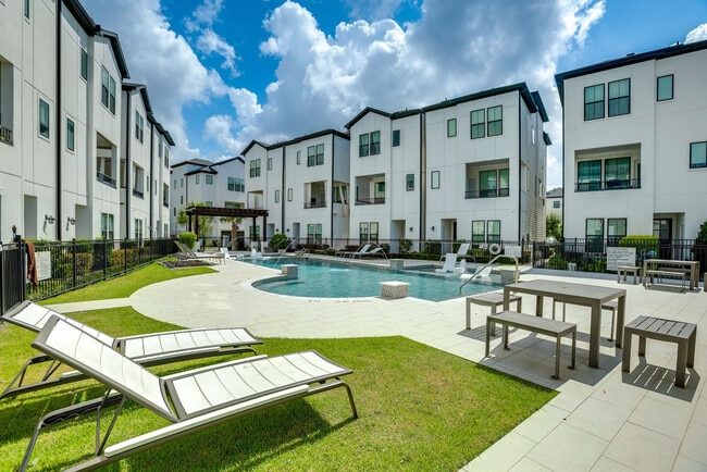 2716 Grand Fountains Dr Unidad SI ID1613690P