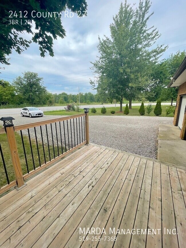 Photo - CHARMING 3 BED/2 BATH WOODSLEE HOME w/ POOL! PLUS UTILITIES