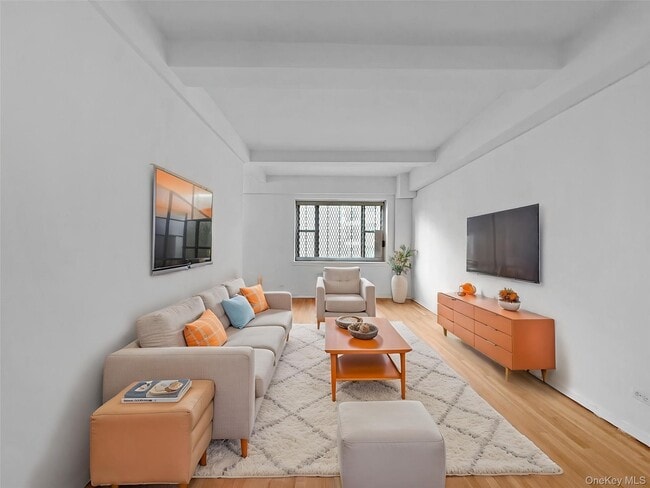 Photo - 3616 Henry Hudson Pkwy Unit #1FN