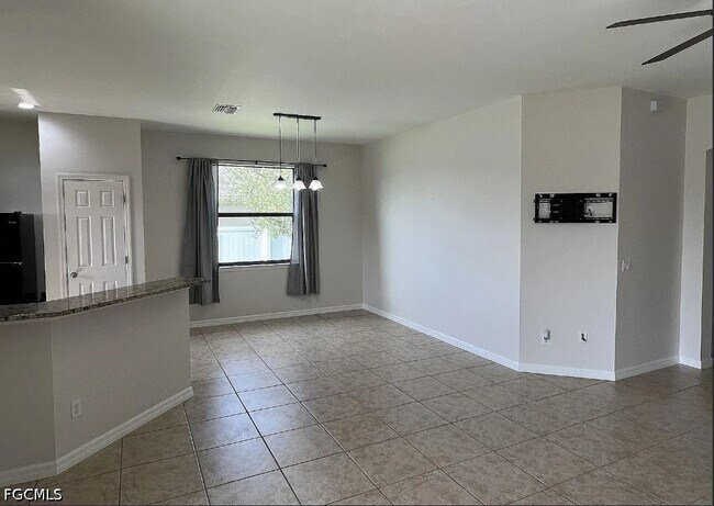 Photo - 511 NE 19th Pl