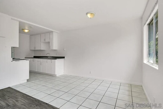 Photo - 5164 Landis St Unit 2