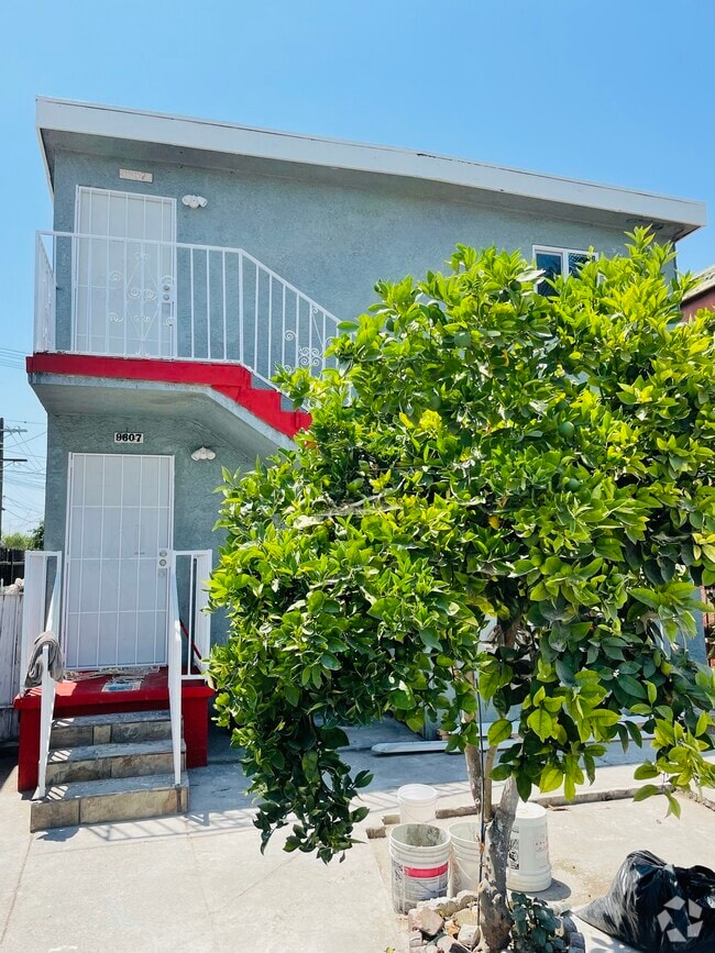 Building Photo - 9607 Avalon Blvd Unit 9607 Rental