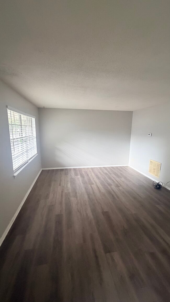Photo - 4701 Flat Shoals Rd