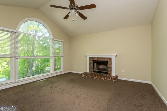 Photo - 294 Oak Landing Cir