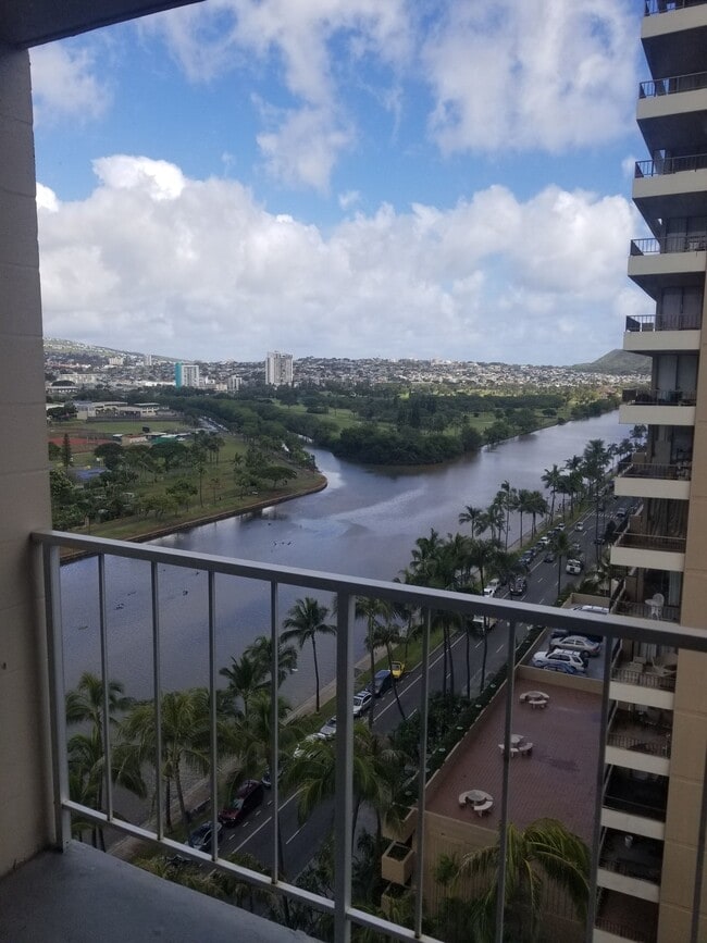 Photo - 2115 Ala Wai Blvd