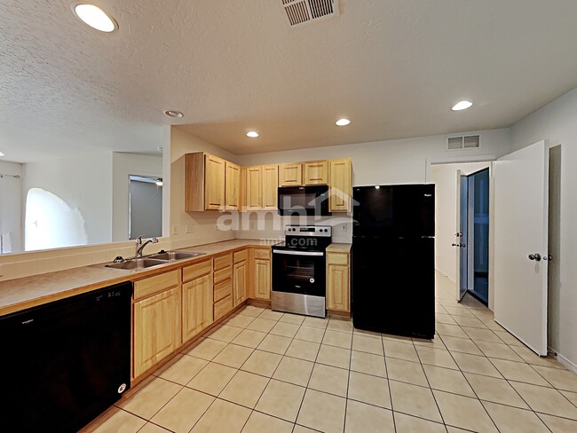 Photo - 16557 Alegre Way