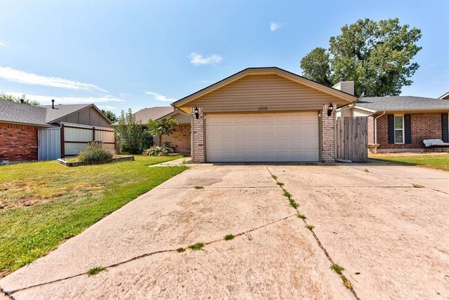 1030 Walsh Ln