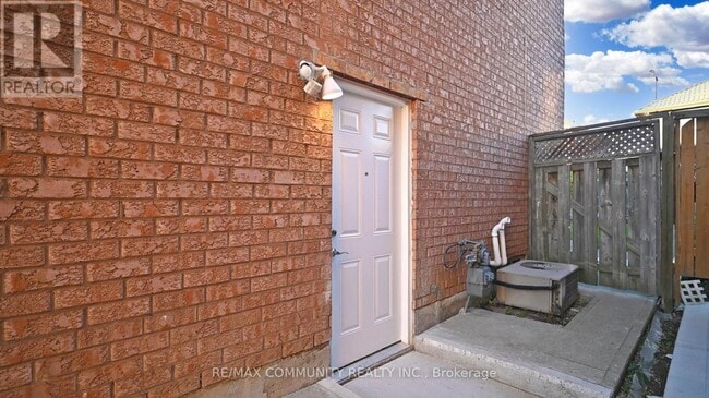 Photo - 32 Faywood Dr