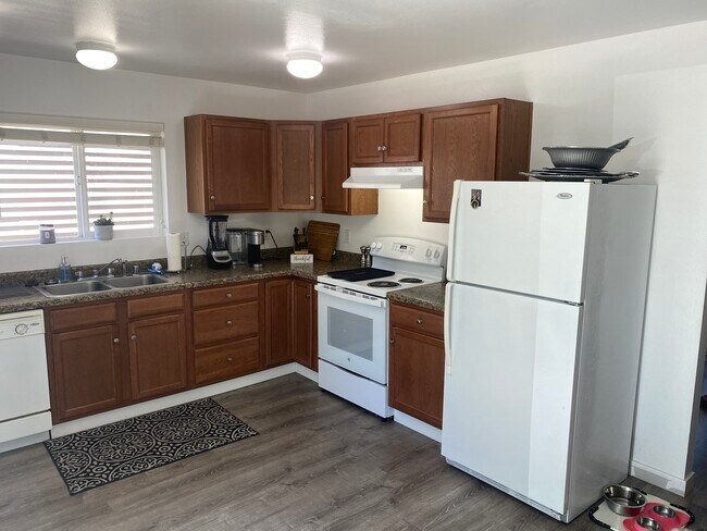 Photo - 9524 Hancock Ave SE