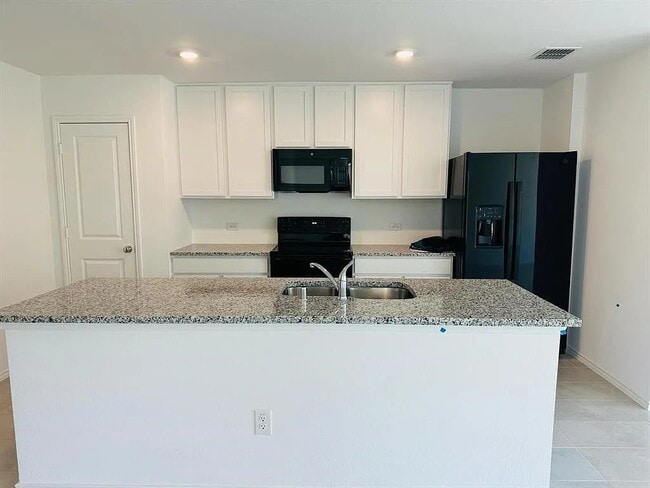 Photo - 1728 Round House Ln