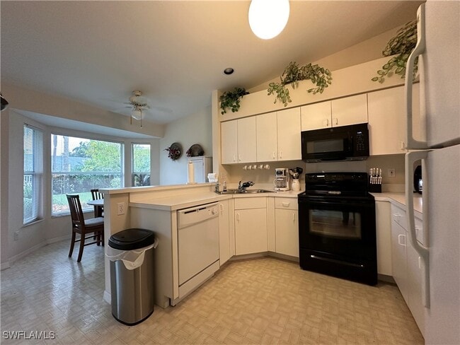 Building Photo - 10904 Regent Cir Unit # 1004