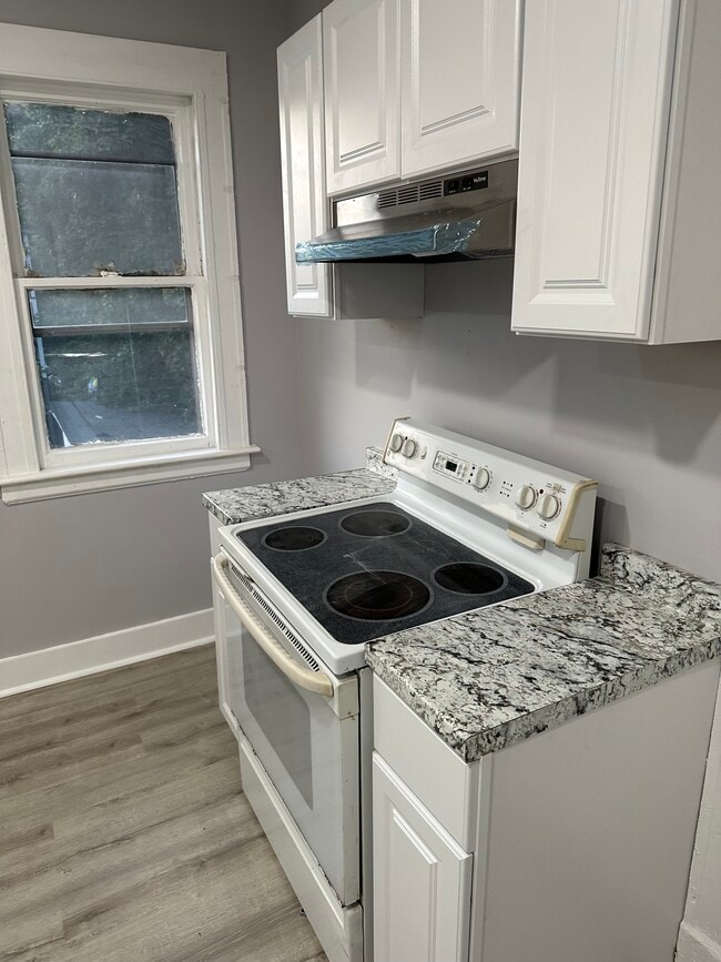 Photo - 15 Willard St Unit 17 Willard Street 3rd flr
