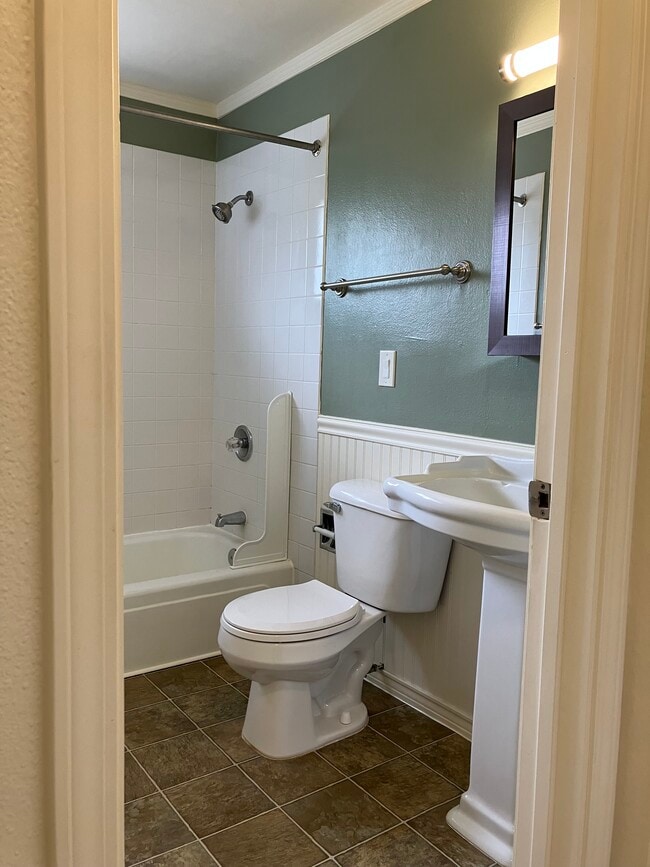 Photo - 165 E Sunset Way Unit 1B