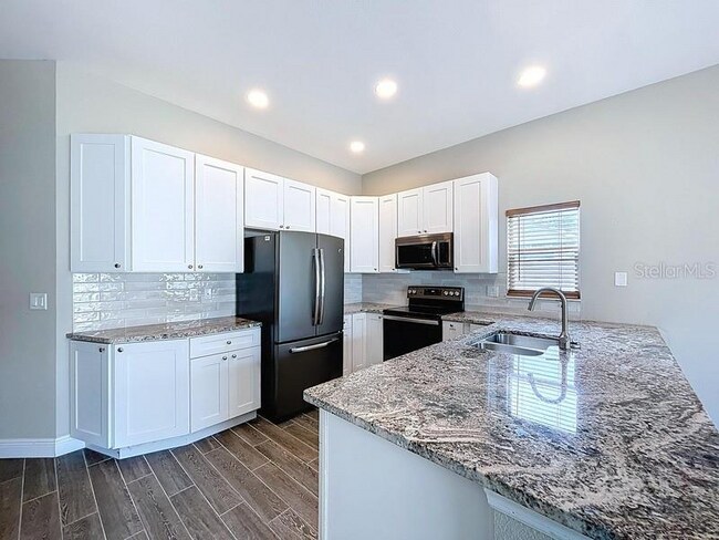 Photo - 2049 Darlington Oak Dr