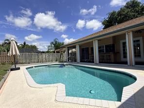 Photo - 790 SE Ablett Ln