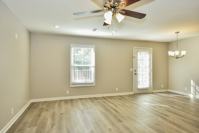 Photo - 183 Township Dr Casa