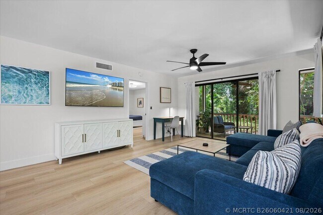 Photo - 221 Brackenwood Terrace