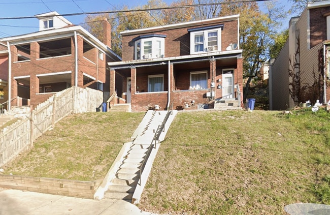 Building Photo - bon12 Unit 14