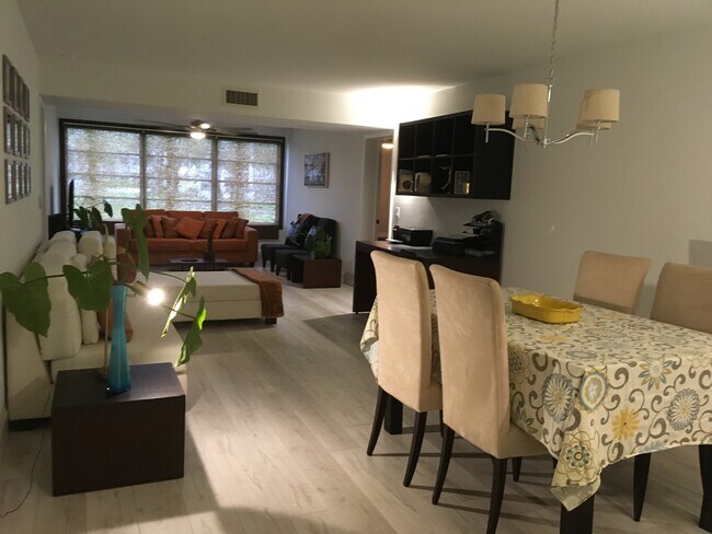 Photo - 6049 Balboa Cir Unit 105