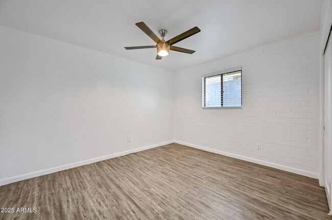 Photo - 1744 W Glendale Ave Unit 15