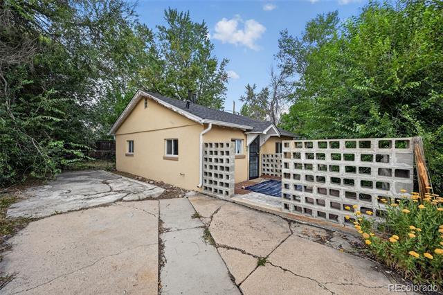 Photo - 225 S Holland St