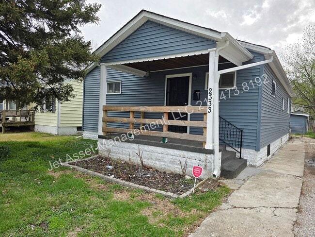 Building Photo - 3 bed house for RENT