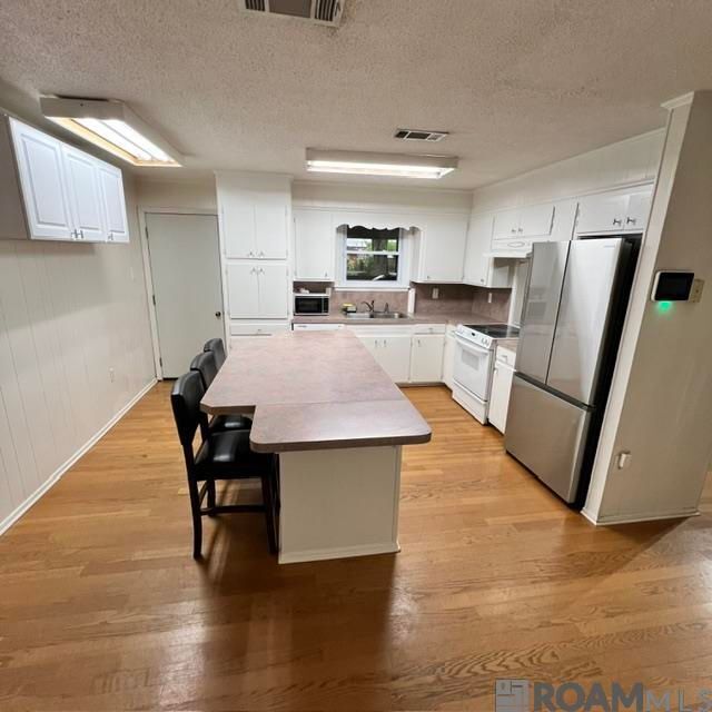 Photo - 9410 Vienna Ave