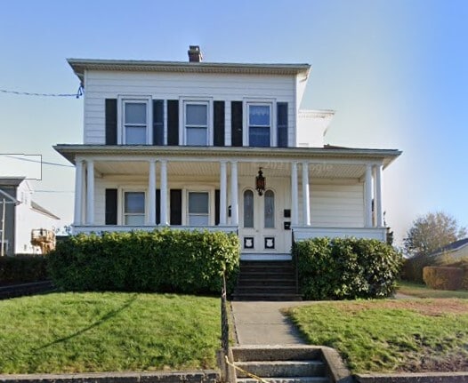 Front of house - 102 E Liberty St Unit 2nd Floor