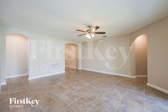 Photo - 623 Lindbergh Wy