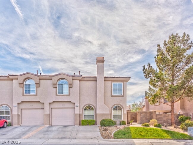 Building Photo - 1637 Cave Spring Dr