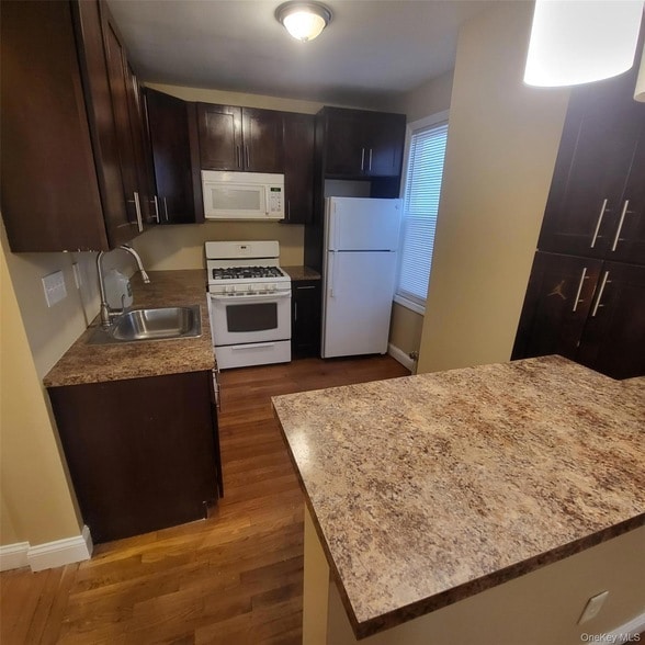 607 S 5th Ave Unit 2nd Flr Duplex