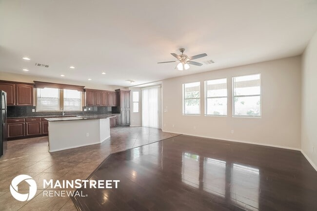 Photo - 15651 W Cameron Dr