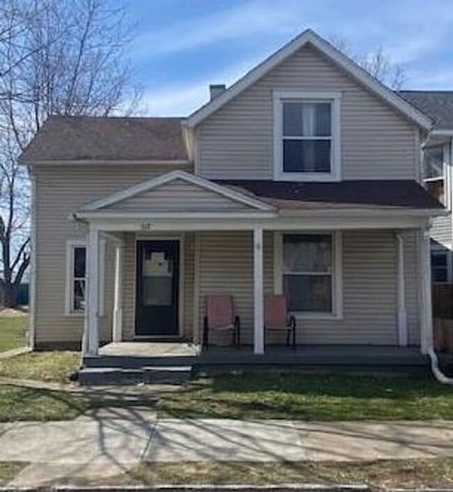 Building Photo - 3 bed 1 bath close to everything in Dayton! Rental