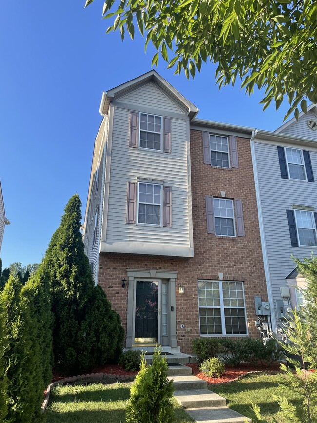 Photo - 1933 Gardenia Ct