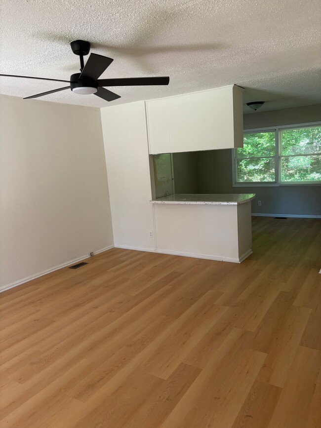 Photo - 217 Herbert St