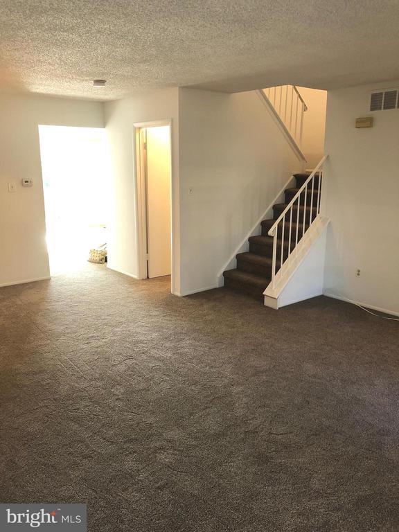 Photo - 56 Burgundy Dr