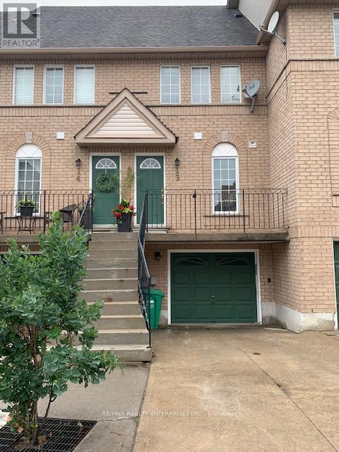 Photo - 80 Strathaven Dr