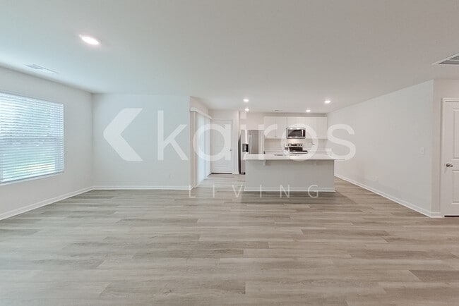 Photo - 137 Inez Ave