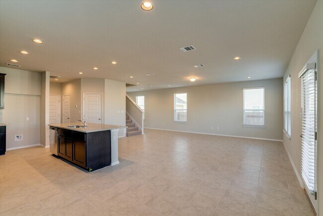 Photo - 170 Bright Flora Ln