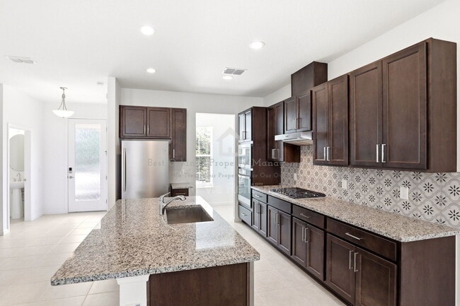 Photo - 2512 Cedar Rose St