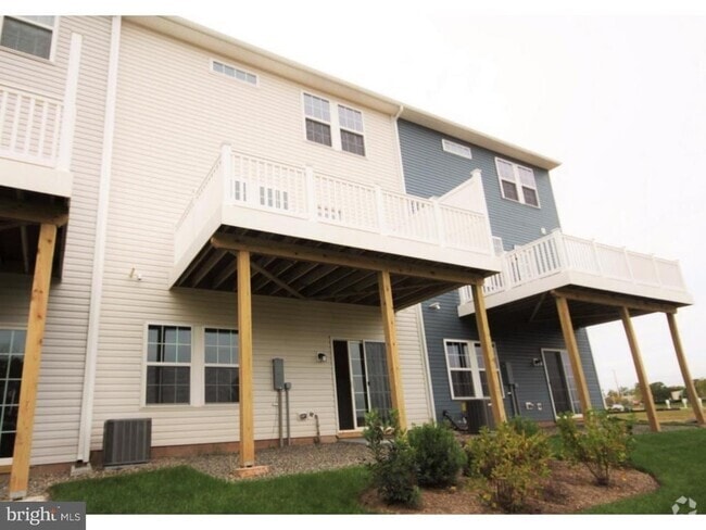 Building Photo - 1816 Pinnacle Dr Rental