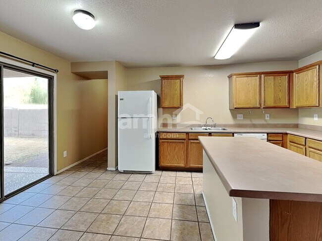 Photo - 1425 N Thunderbird Ave