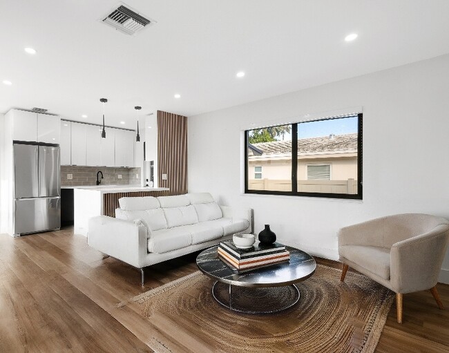 Photo - 1201 N 16th Ave