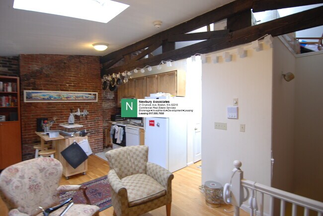 Photo - 74 Tyler St Unit B1