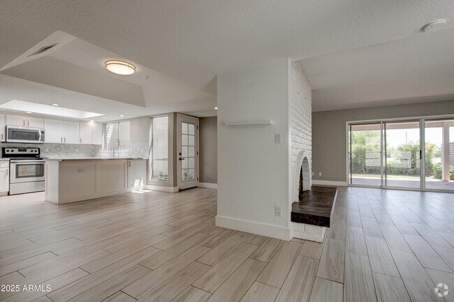 Building Photo - 5321 N 79th Way Rental