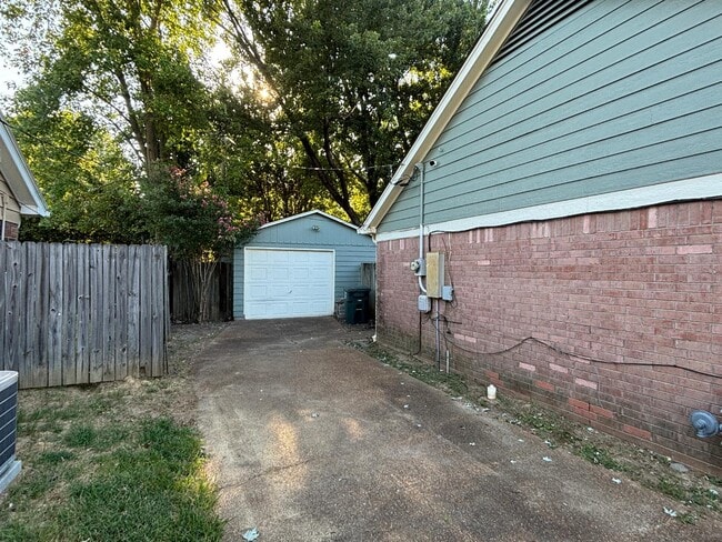 2552 Arborgreen Cove