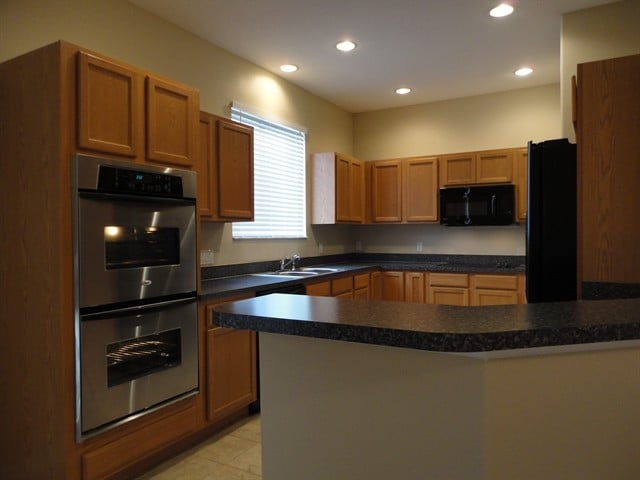 Photo - 11112 Silver Fern Way