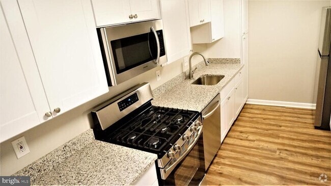 Building Photo - 11818 Breton Ct Unit 1A Rental