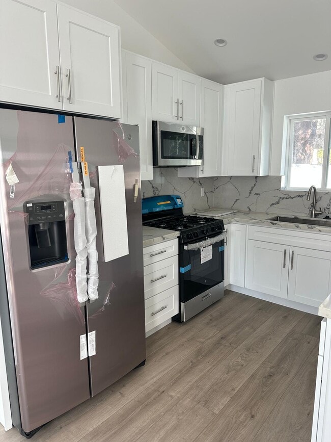 Photo - 1298 N Dominion Ave