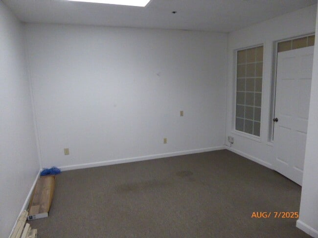 Photo - 10116 Main St Unit 104